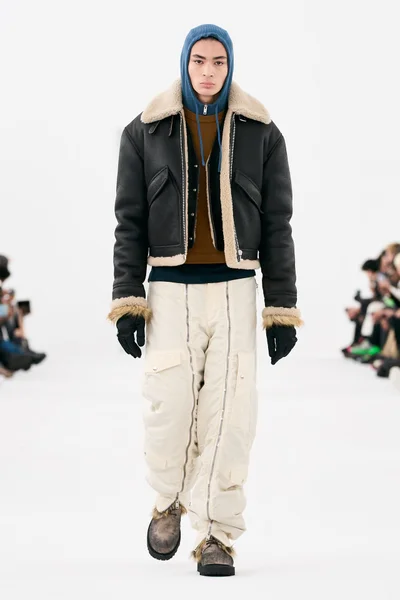 Look 44